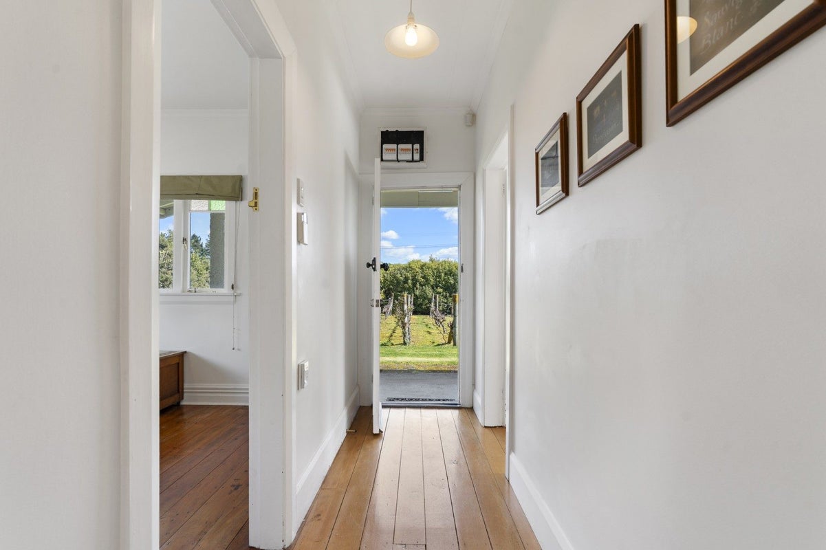 49 Oxford Street, Martinborough, South Wairarapa, Wellington - Carousel 2