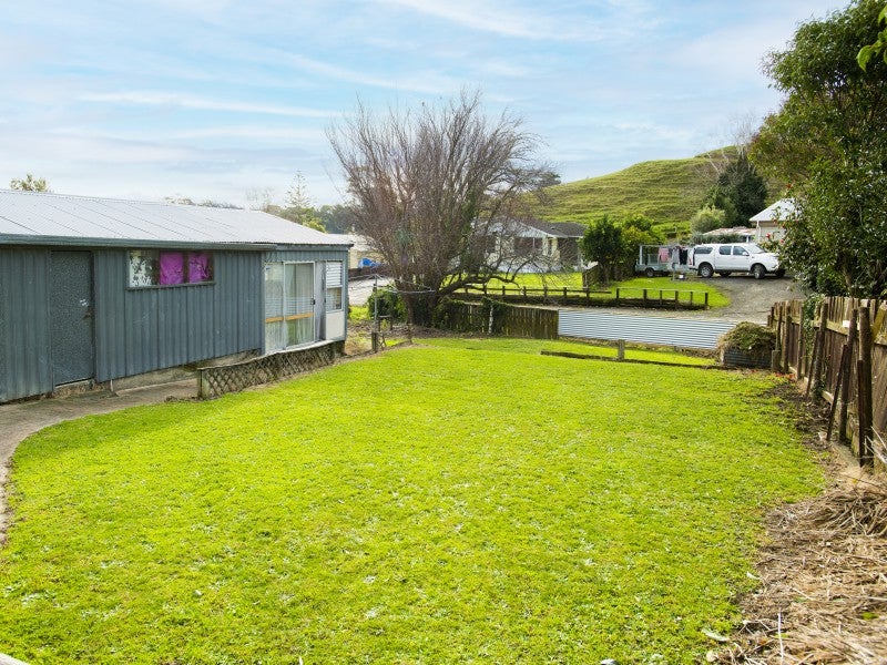 18 Einstein Street, Outer Kaiti, Gisborne - Carousel 2