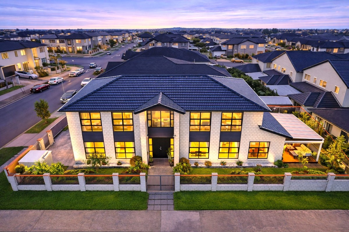 32 tir conaill ave, Flat Bush, Auckland - Carousel 2