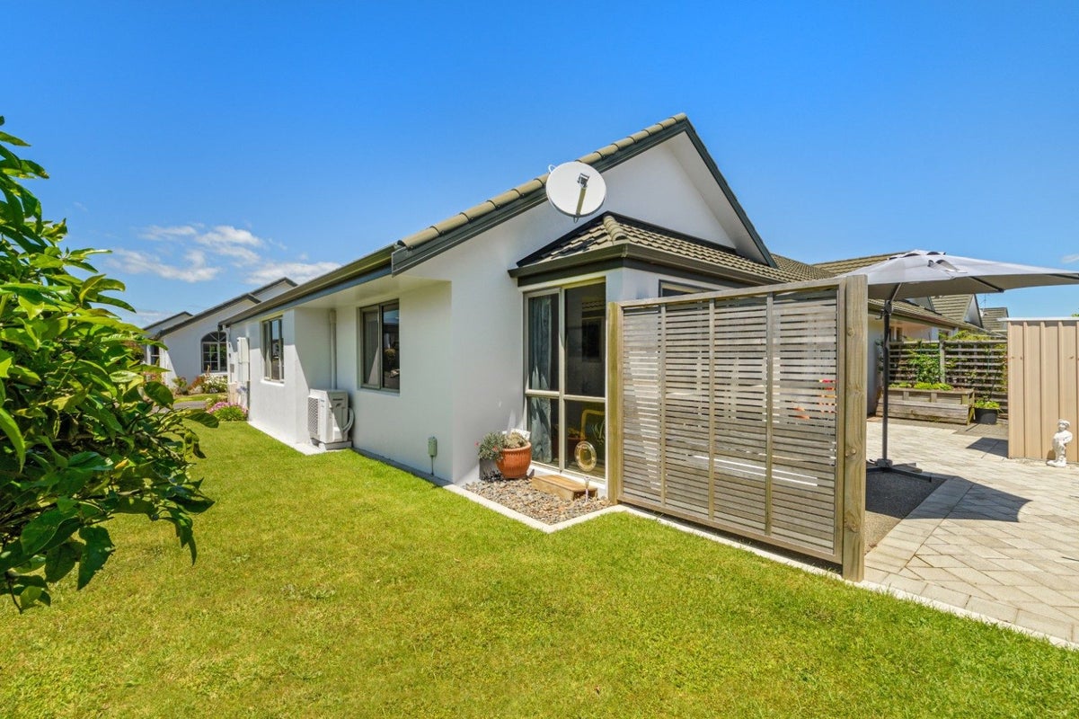 24/22 Pyes Pa Road, Pyes Pa, Tauranga - Carousel 1