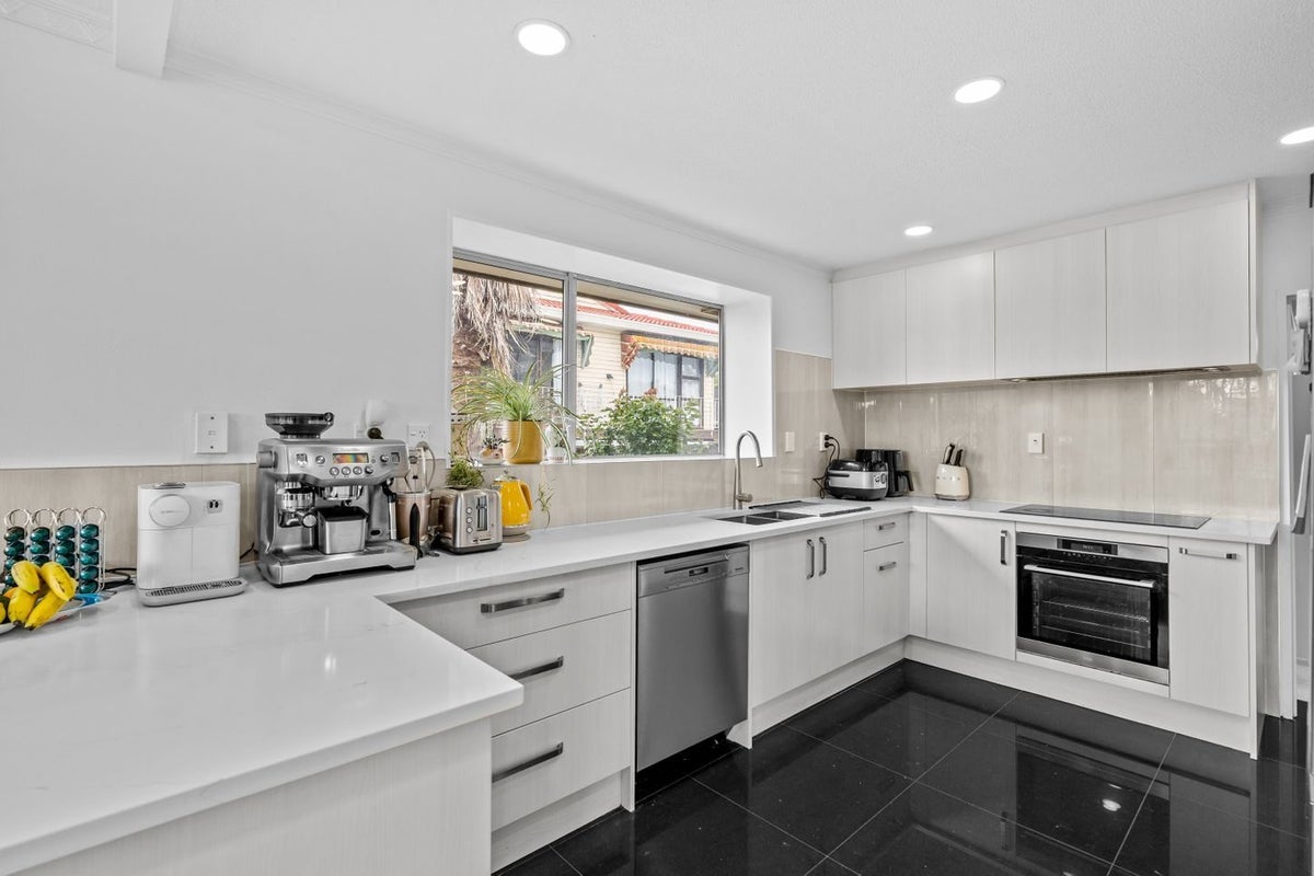 207 Maidstone Road, Avonhead, Christchurch - Carousel 2