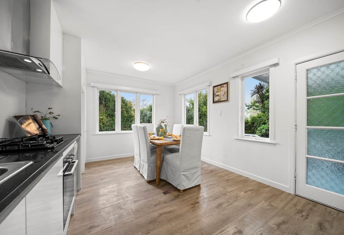 1/63 Arran Road, Browns Bay, Auckland - Carousel 2
