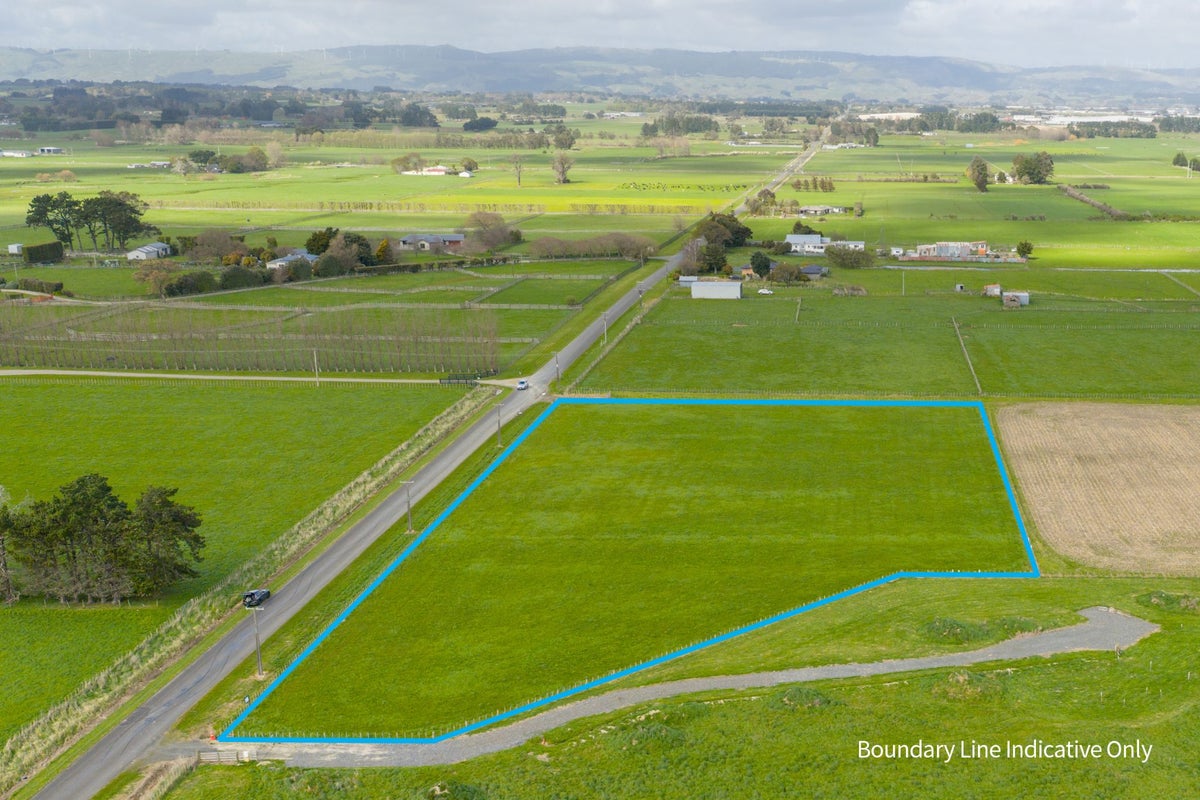 1 Roberts Line, Kelvin Grove, Palmerston North - Carousel 2