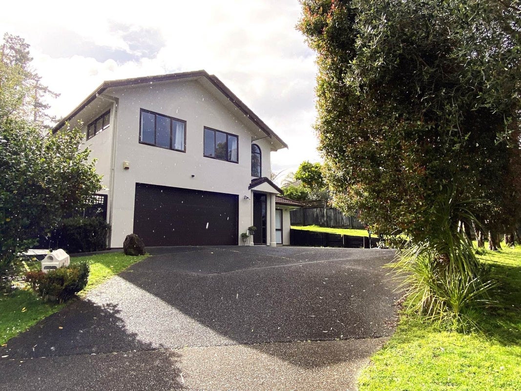 3 Maryann Place, Greenhithe, Auckland - Carousel 1