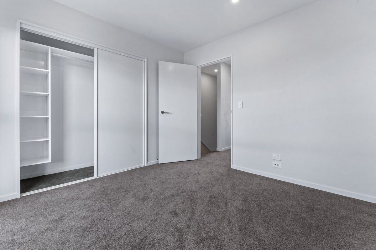 10/25 Tranent Road, Mangere, Auckland - Carousel 2
