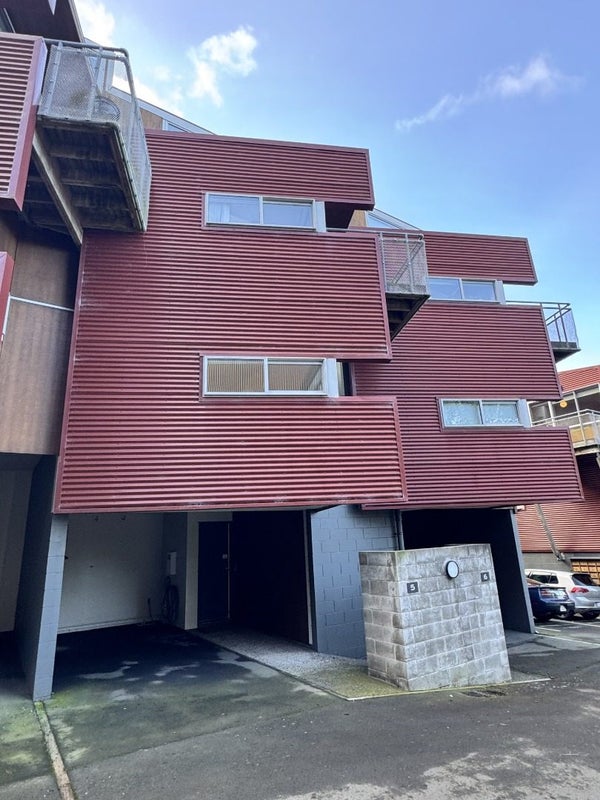 5/2 Onslow Road, Khandallah, Wellington - Carousel 23