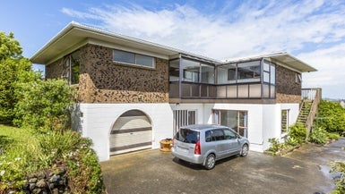 1028 Whangaparaoa Road, Matakatia, Whangaparaoa - Carousel 1