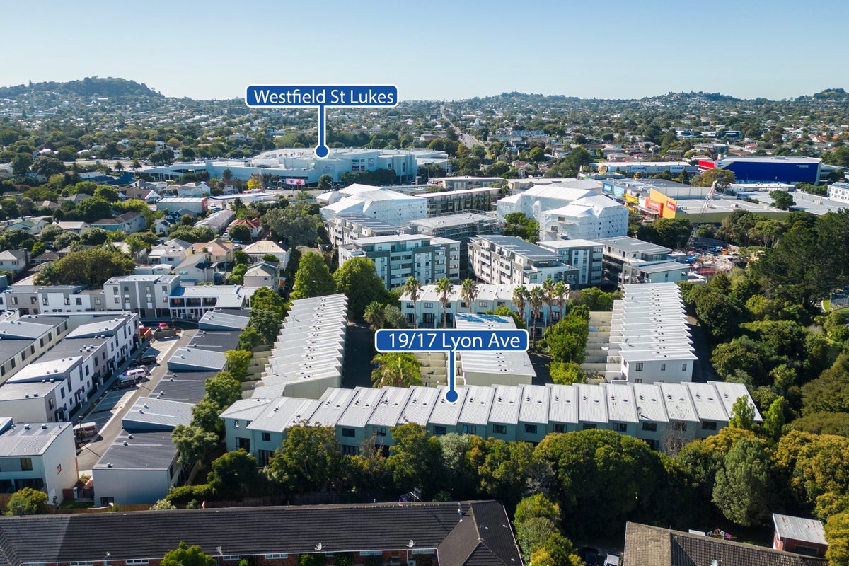 19/17 Lyon Avenue, St Lukes, Auckland - Carousel 19