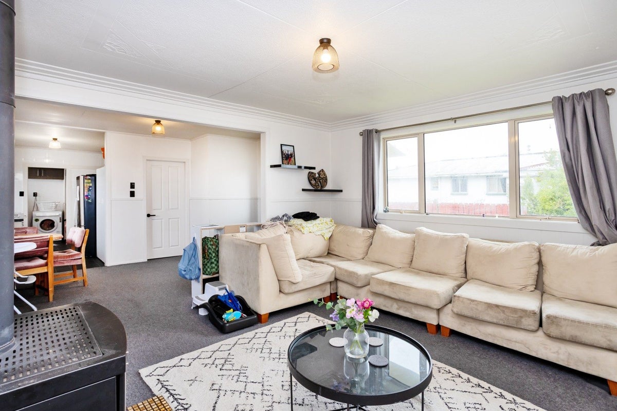 210 Bay Road, Grasmere, Invercargill - Carousel 2