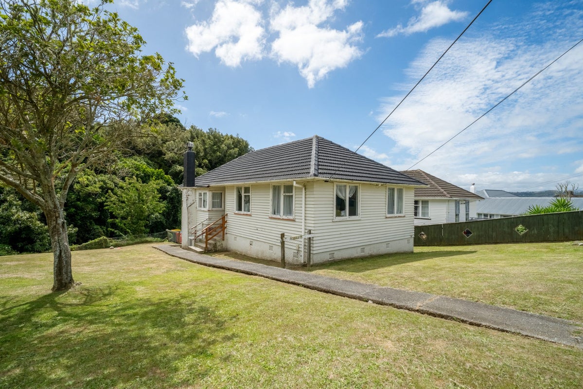 12 Ngahue Crescent, Elsdon, Porirua - Carousel 15