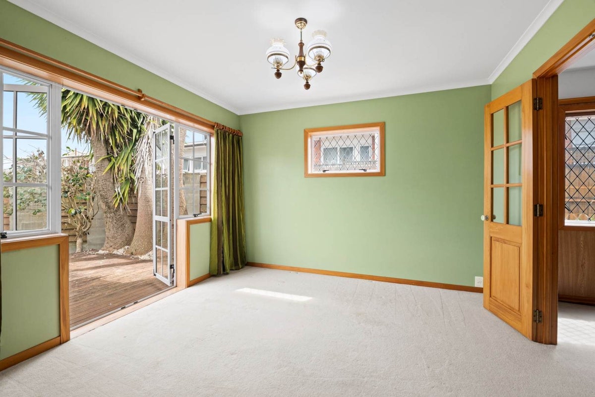 26 Lake Pupuke Drive, Takapuna, Auckland - Carousel 2