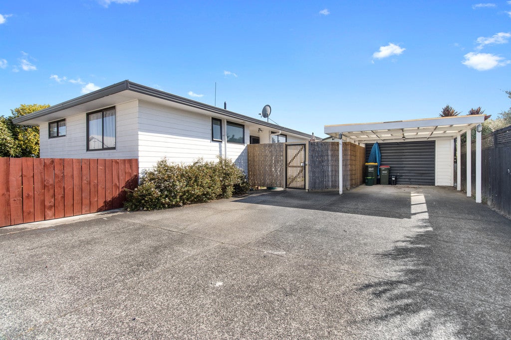 51B Dominion Road, Nawton, Hamilton - Carousel 1
