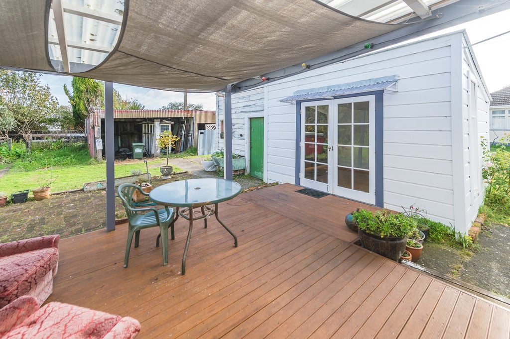 5 Roberts Avenue, Aramoho, Whanganui - Carousel 2