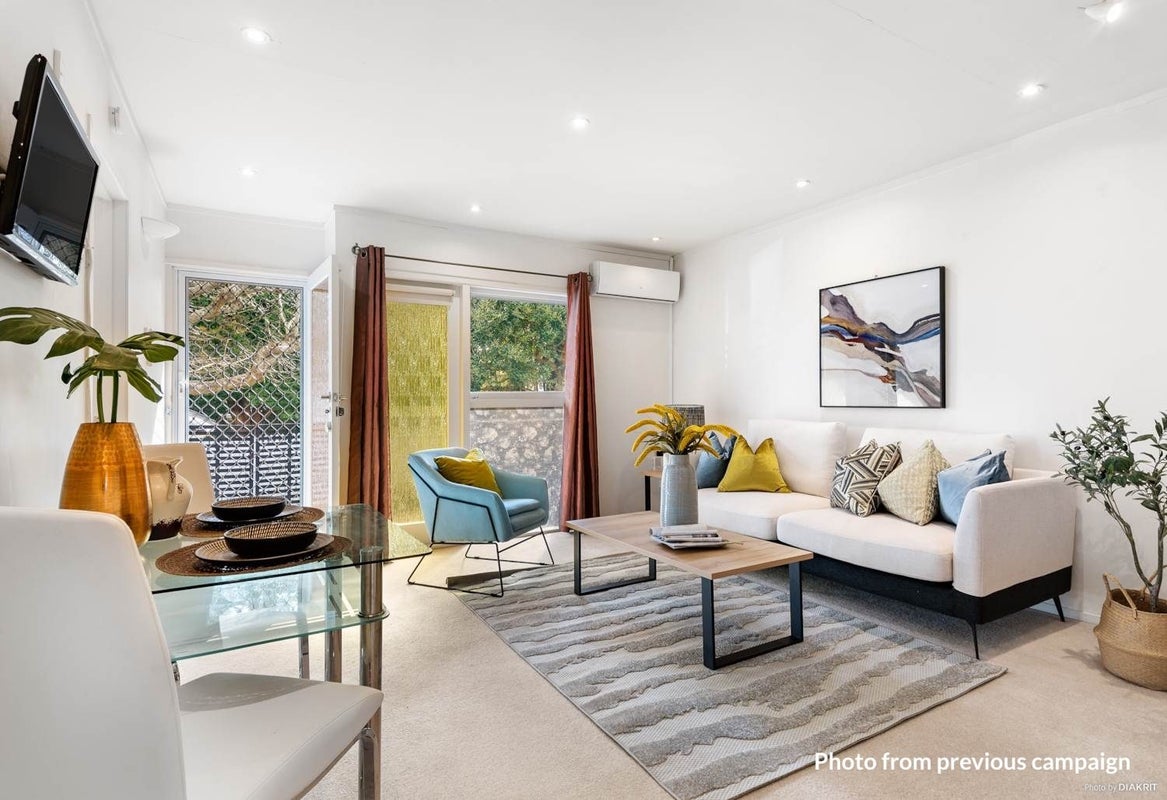 1/3 Fairview Road, Mount Eden, Auckland - Carousel 2