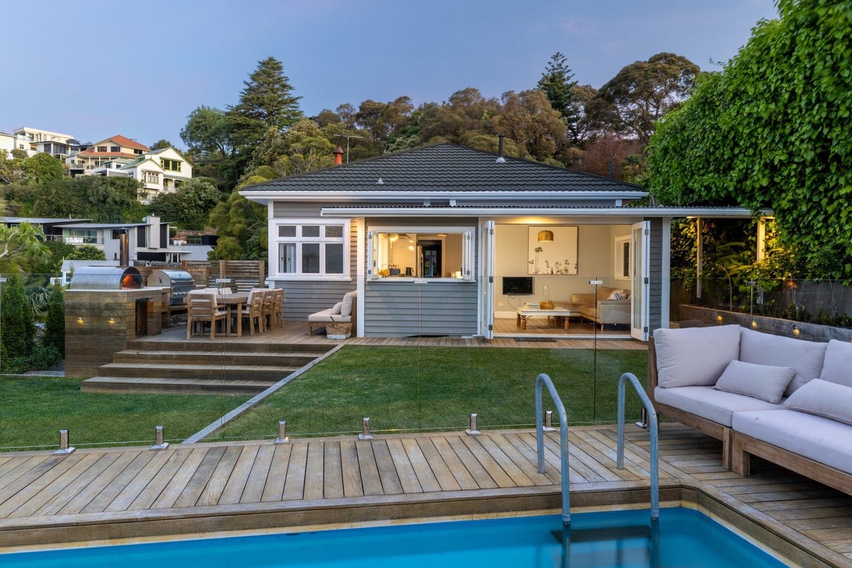 27A Goldsmith Road, Hospital Hill, Napier - Carousel 1