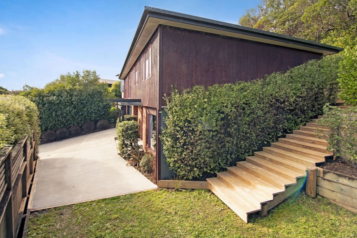 128 Atawhai Drive, Atawhai, Nelson - Carousel 2