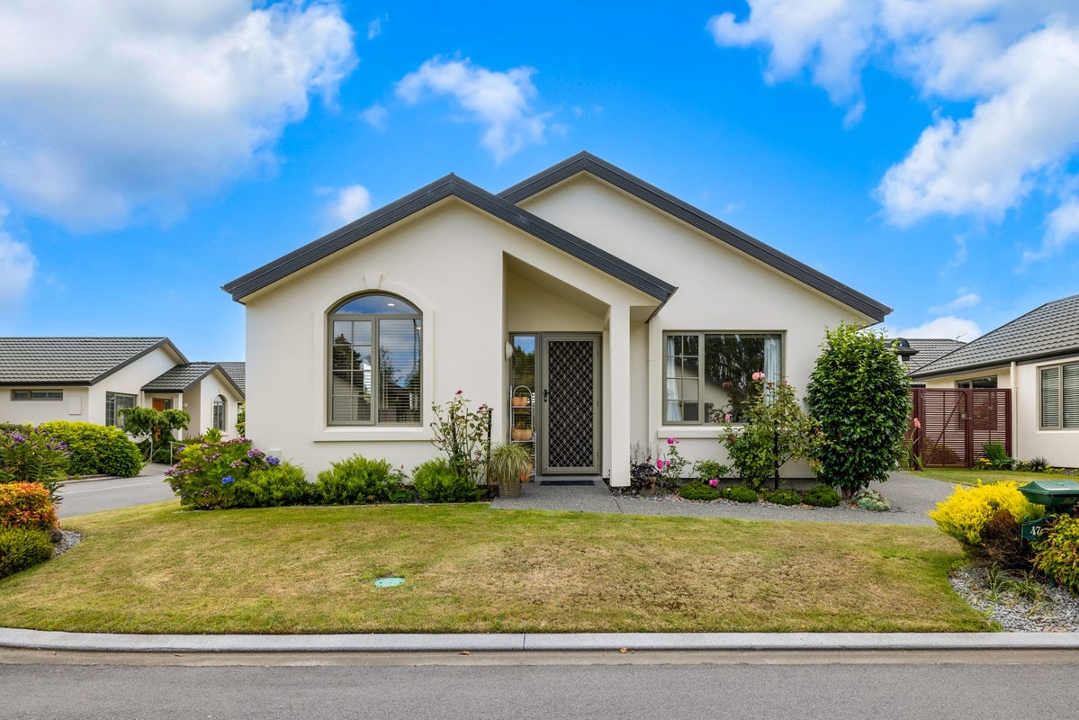 47 Northwood Villas, Northwood, Christchurch - Carousel 1