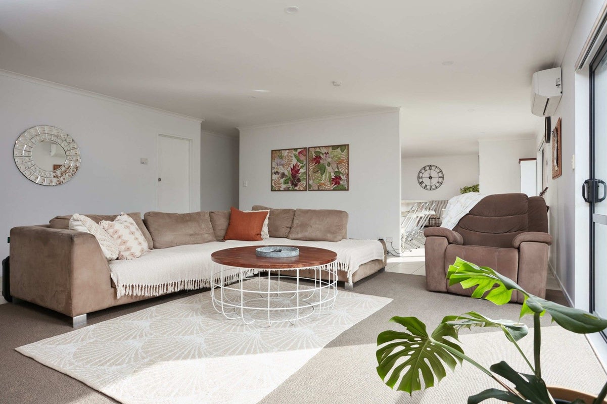 3 Wilson Street, Tamarau, Gisborne - Carousel 1