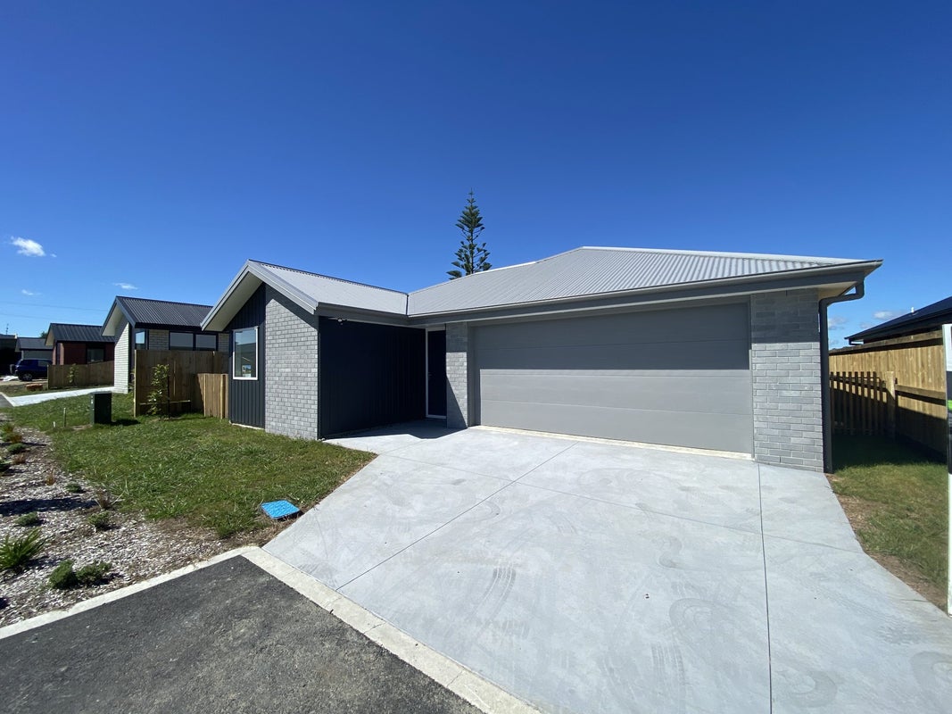 9 Houpara Place, Papamoa, Papamoa - Carousel 1
