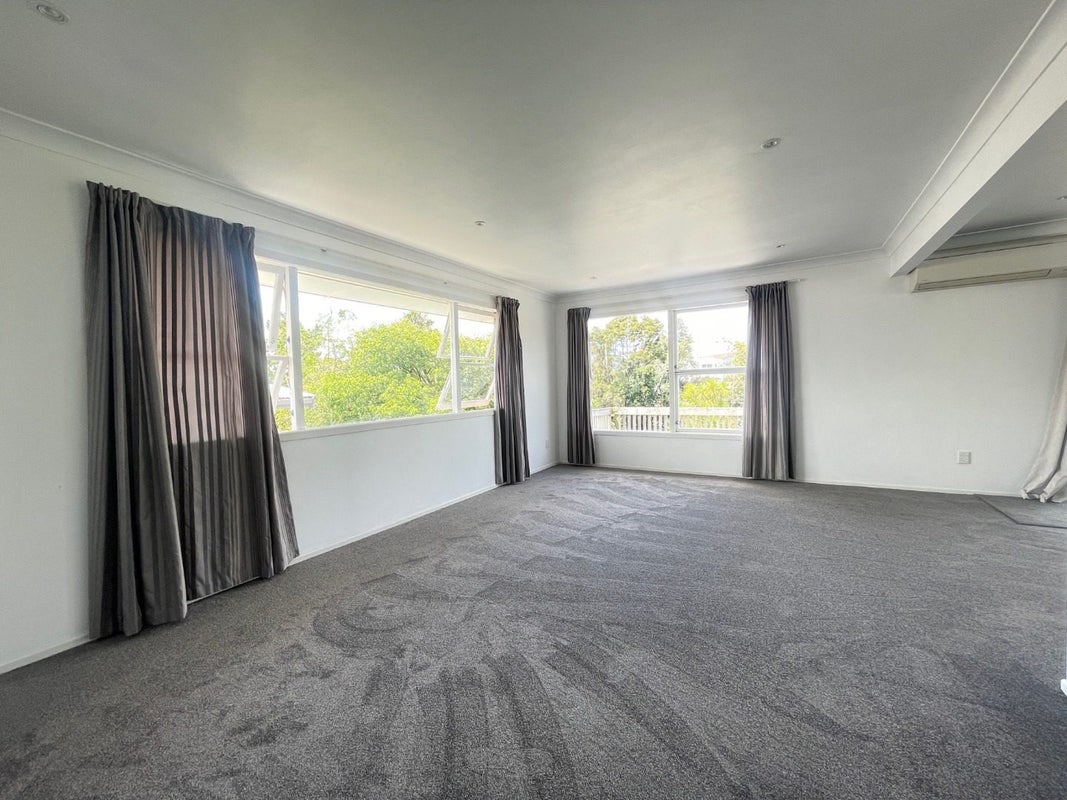 33 Aeroview Drive, Beach Haven, Auckland - Carousel 2