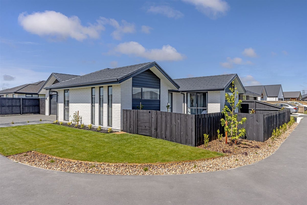 24 Rannoch Drive, Yaldhurst, Christchurch - Carousel 2