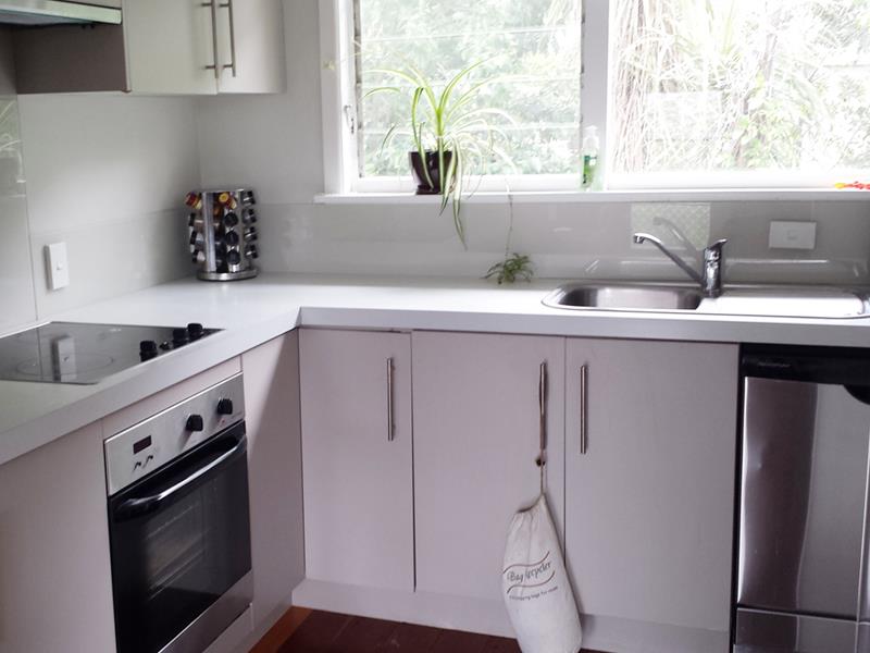6/0 Mountain View Road, Western Springs, Auckland - Carousel 2