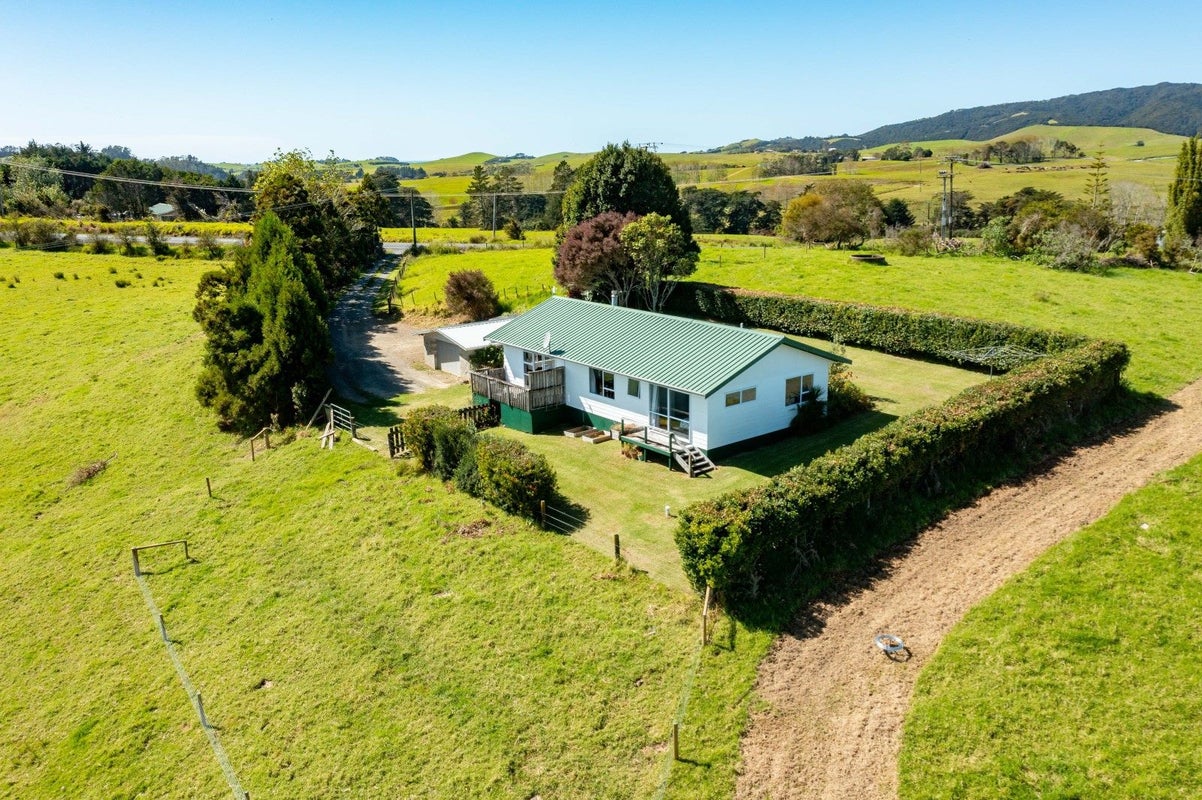 307 Pataua Road, PATAUA SOUTH, ONERAHI - Carousel 1