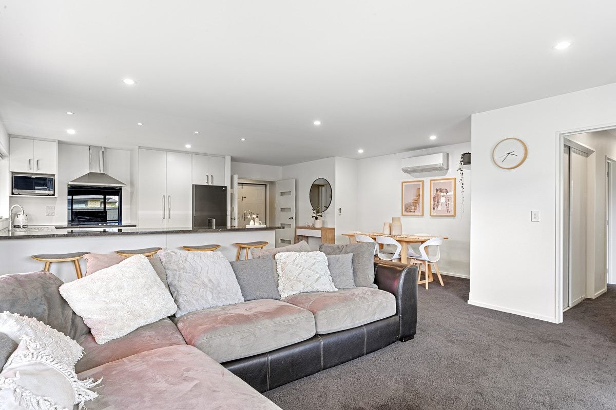 10 Champagne Avenue, Yaldhurst, Christchurch - Carousel 2