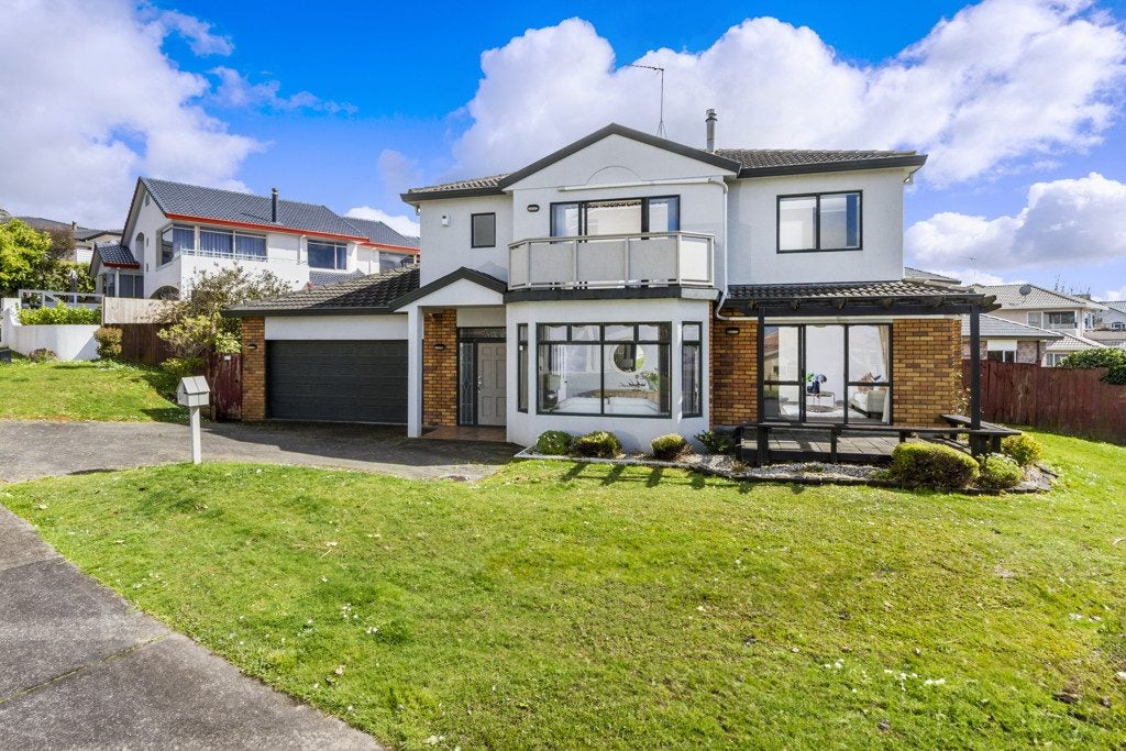 5 Tornado Place, West Harbour, Auckland - Carousel 1