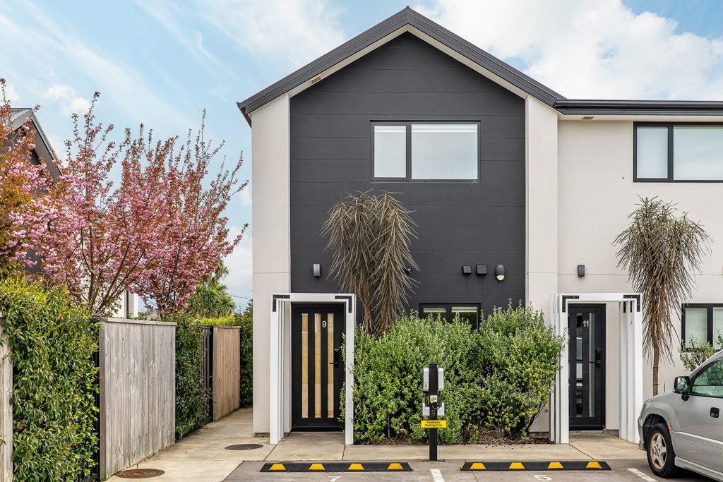 9 Bings Lane, Richmond, Christchurch - Carousel 1