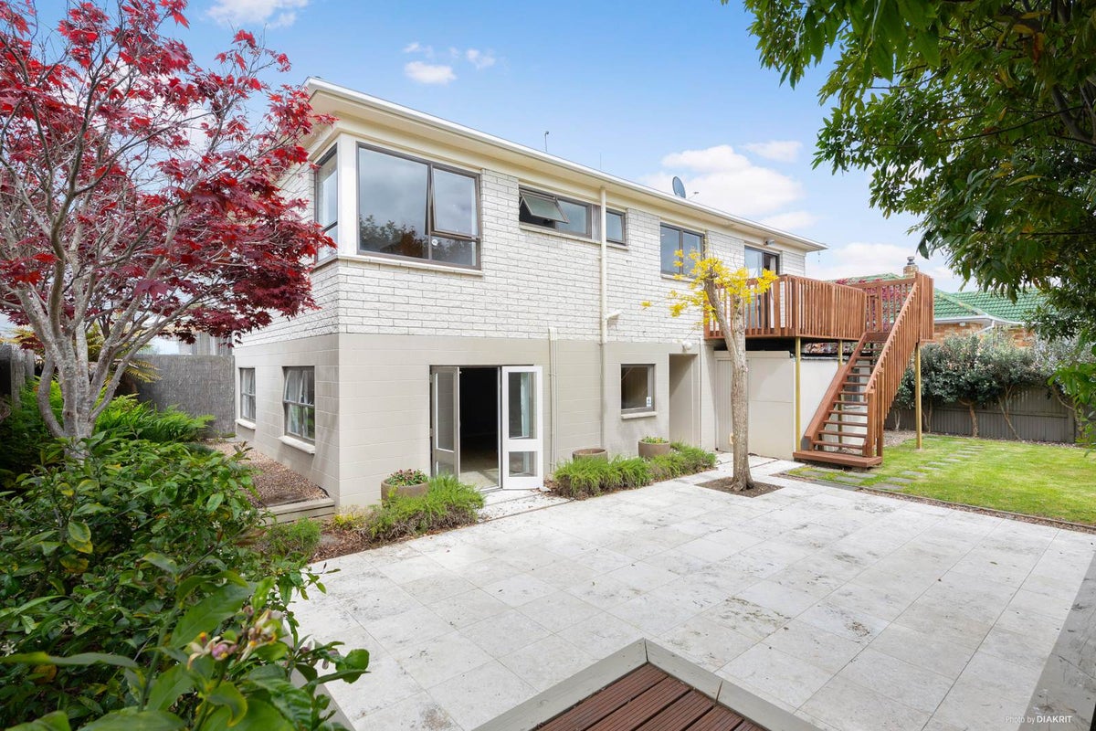 2/37 Fir Street, Waterview, Auckland - Carousel 1