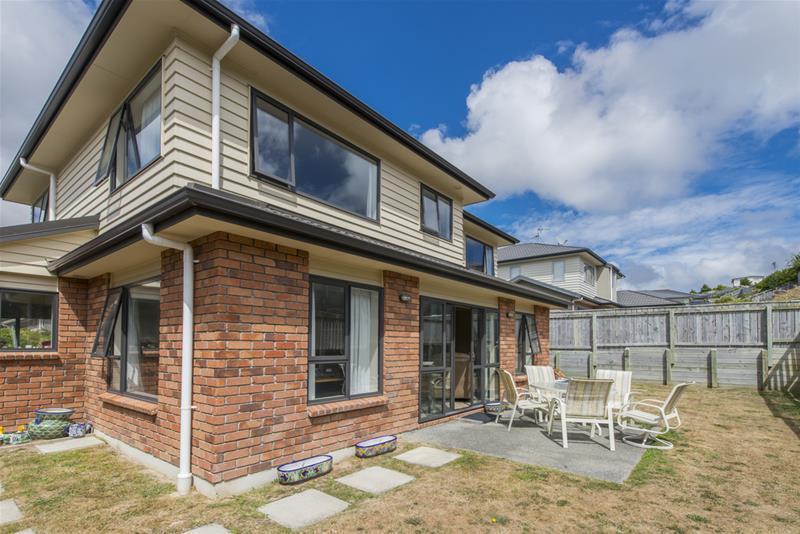 46 Te Puia Drive, Aotea, Porirua - Carousel 2