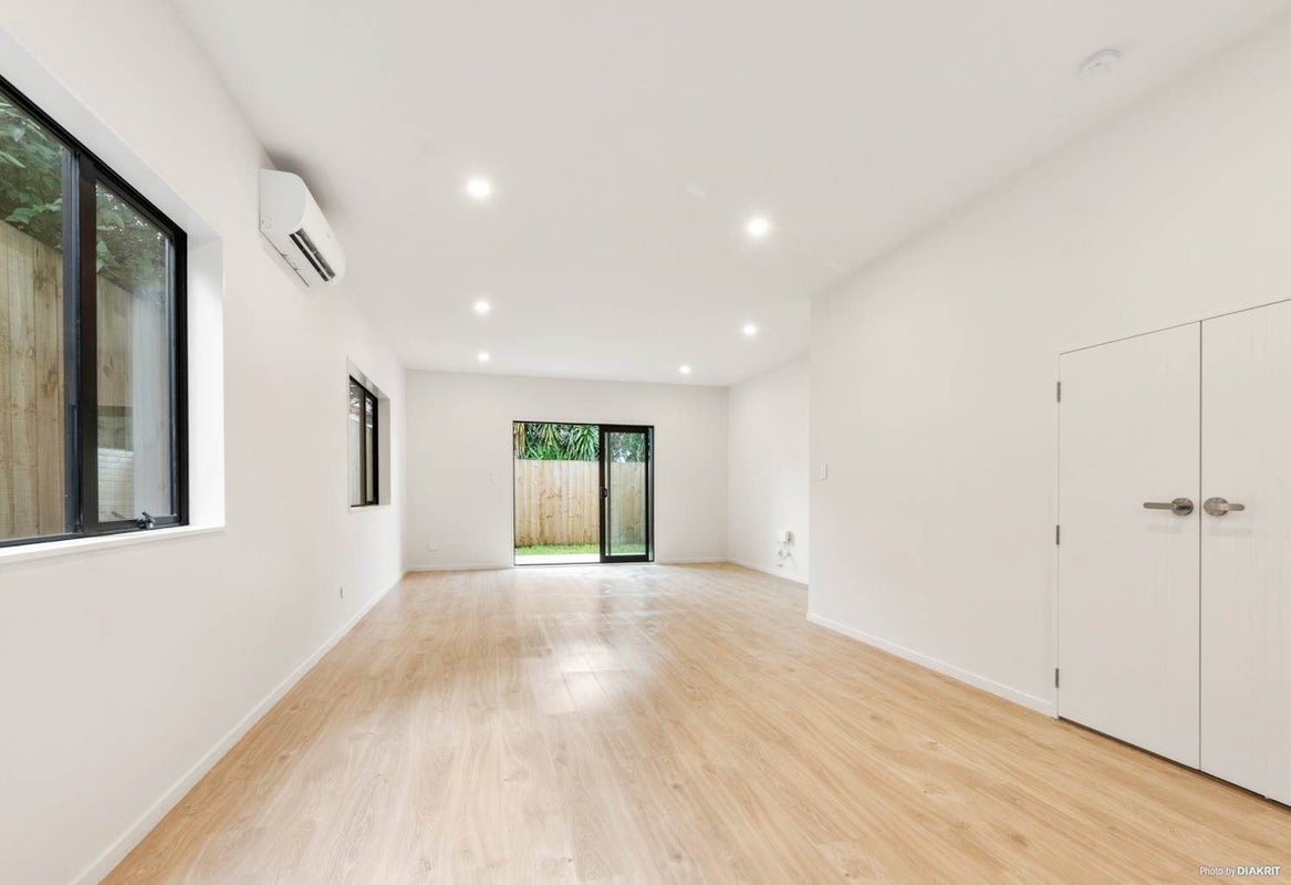 2/26 Parry Road, Mount Wellington, Auckland - Carousel 2