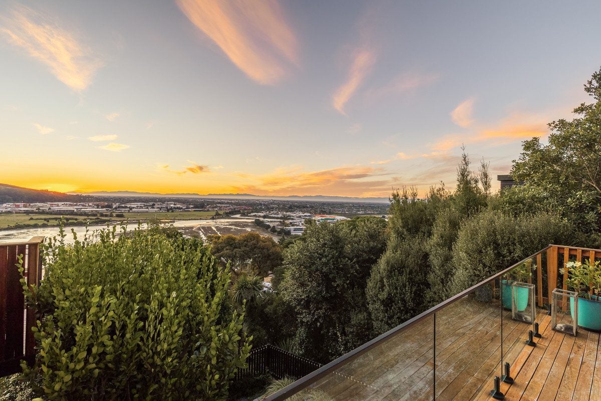 1/8 Hobday Lane, Mount Pleasant, Christchurch City, Canterbury - Carousel 2