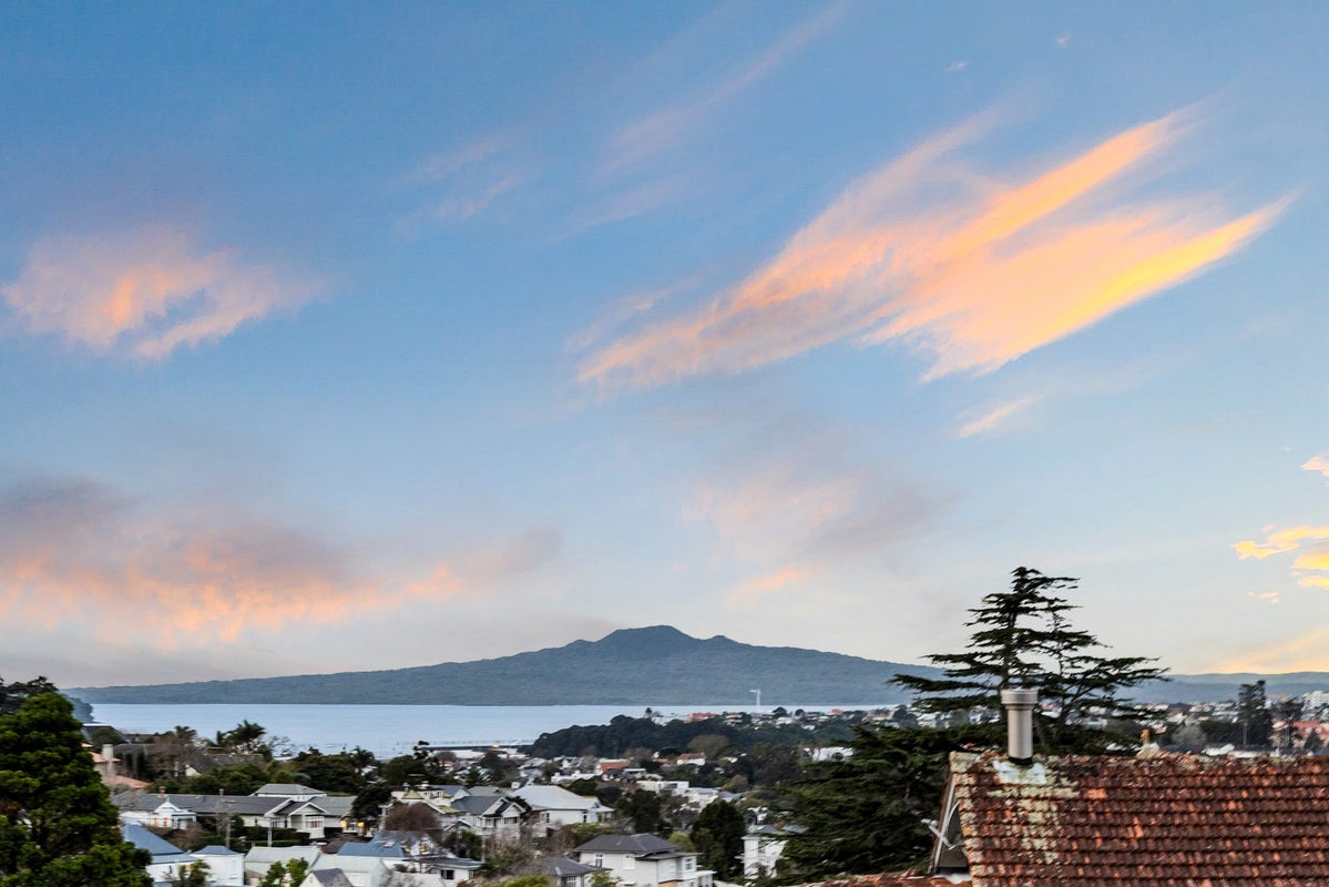 2A Ridings Road, Remuera, Auckland - Carousel 2