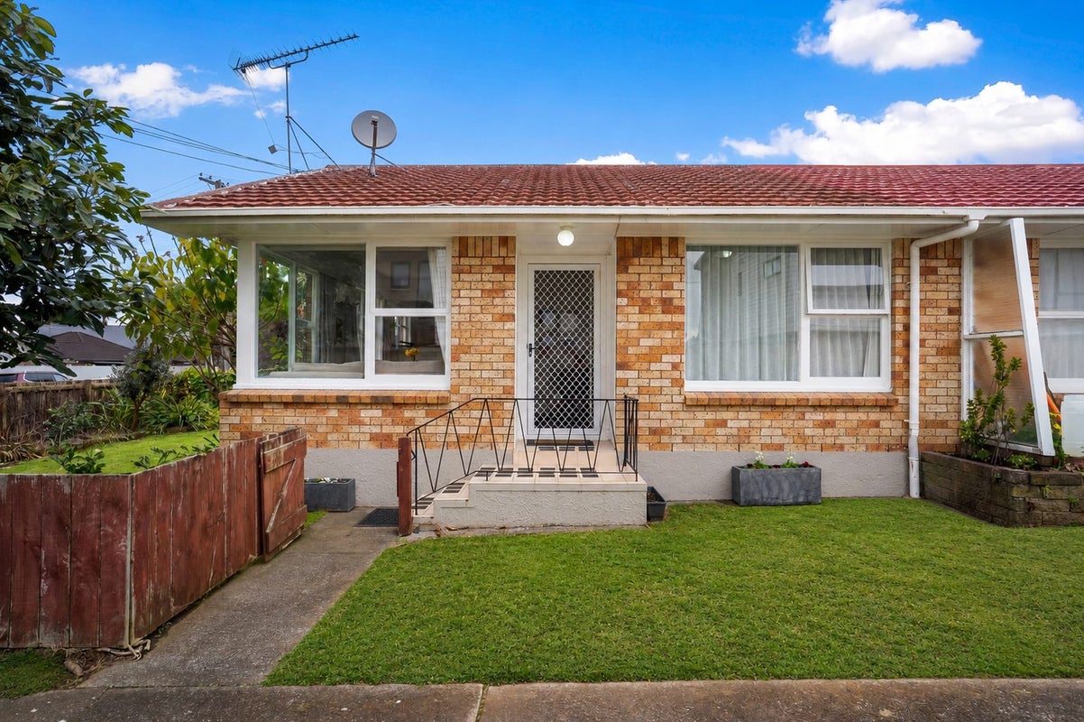 1/10 Inkerman Street, Onehunga, Auckland - Carousel 1