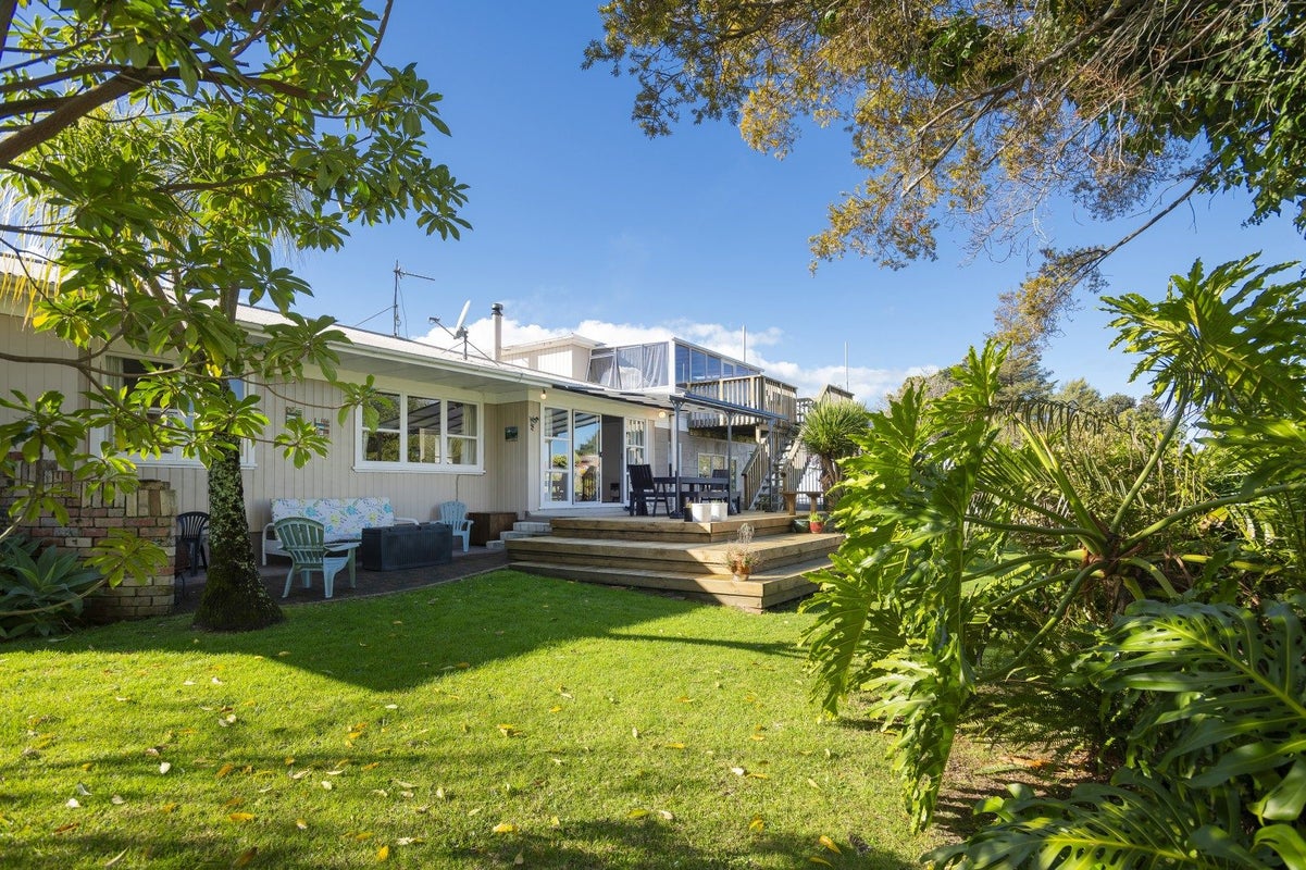 110 Oak Street, Mangapapa, Gisborne - Carousel 2