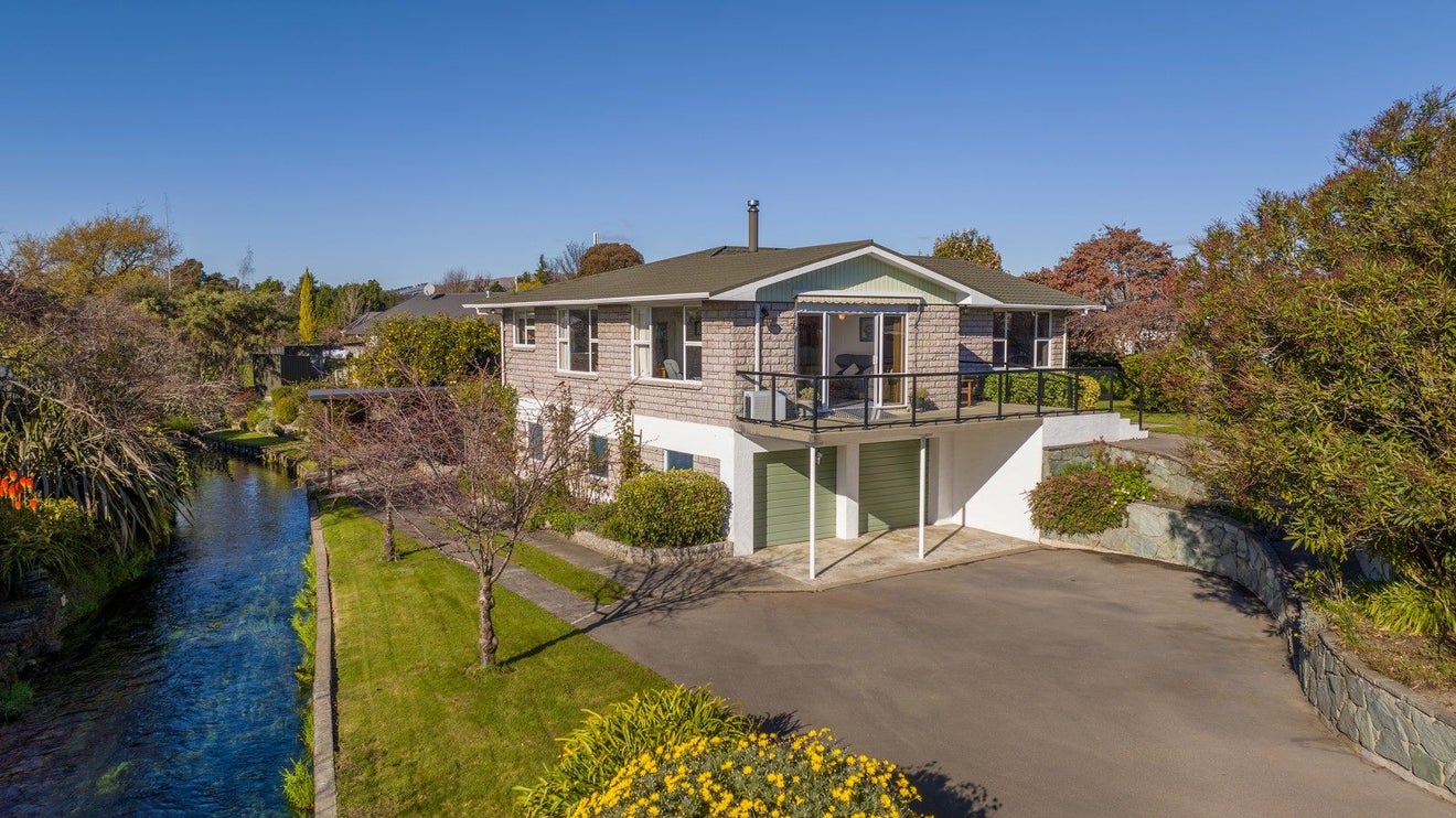 12 Colemans Road, Springlands, Blenheim - Carousel 1