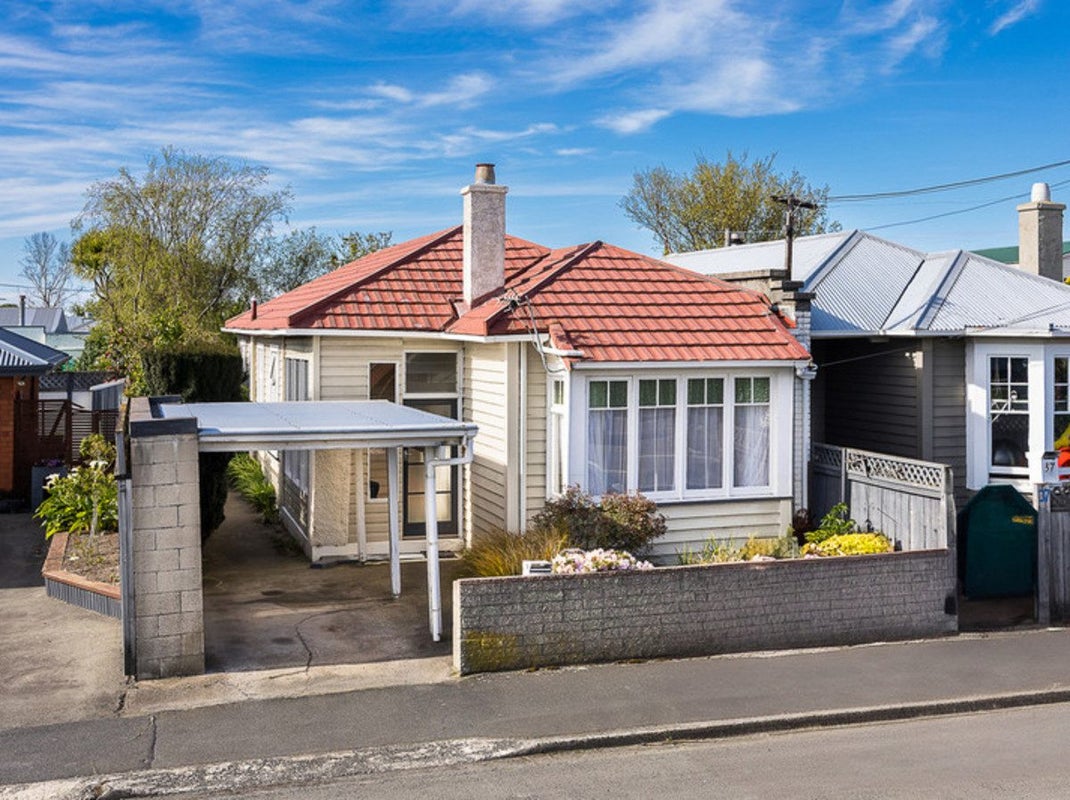 35A Macandrew Road, South Dunedin, Dunedin - Carousel 1