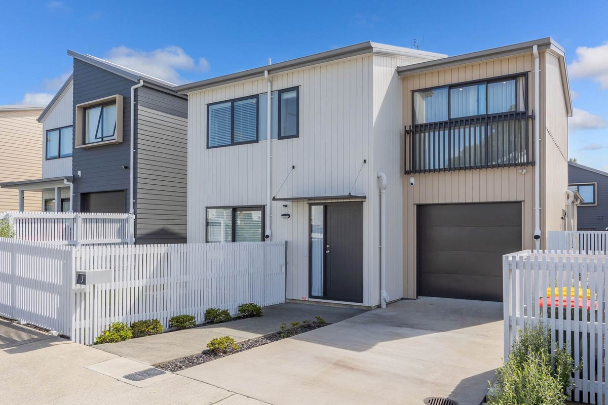 3 Raamuri Road, Glen Innes, Auckland - Carousel 2