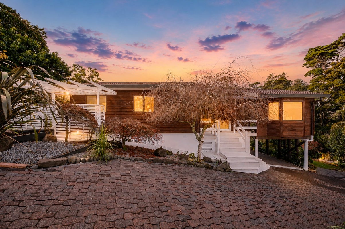61 Vintage Drive, Henderson, Auckland - Carousel 2