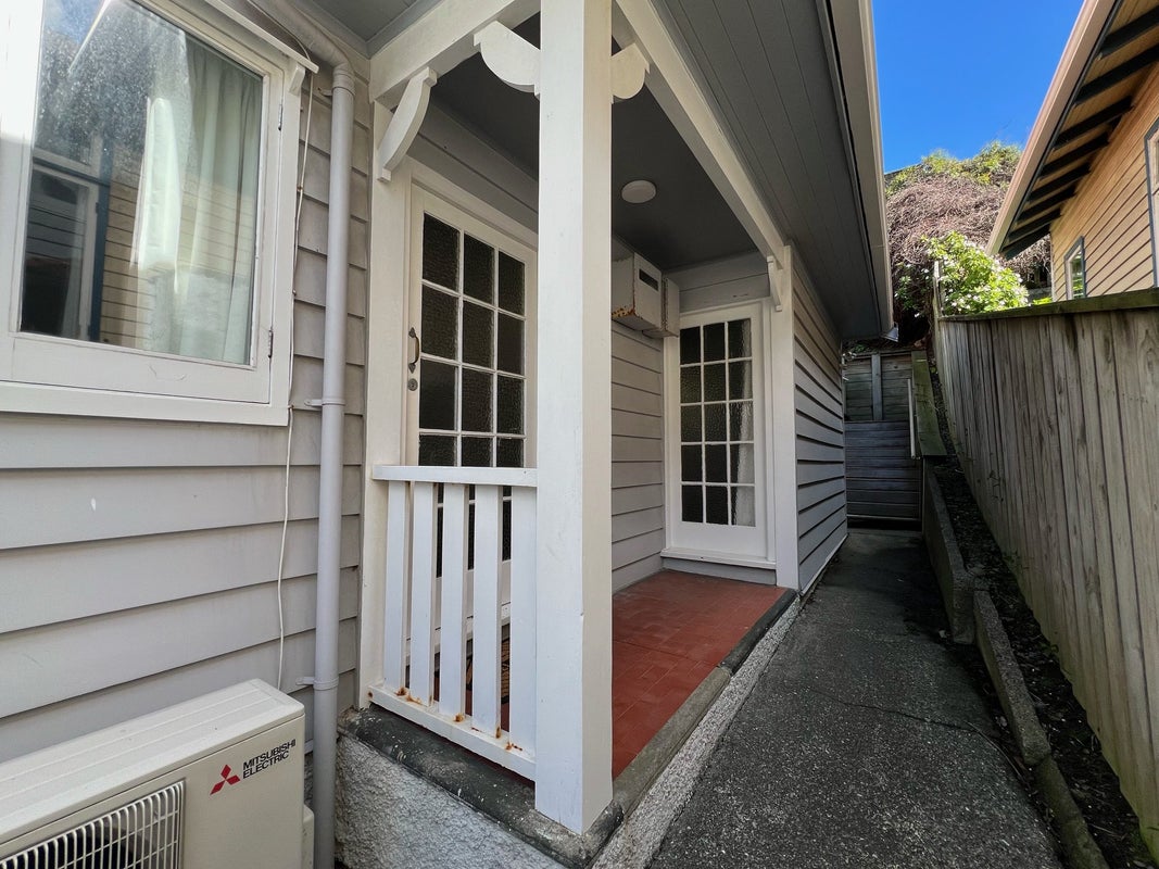 82 Wright Street, Mount Cook, Wellington - Carousel 2