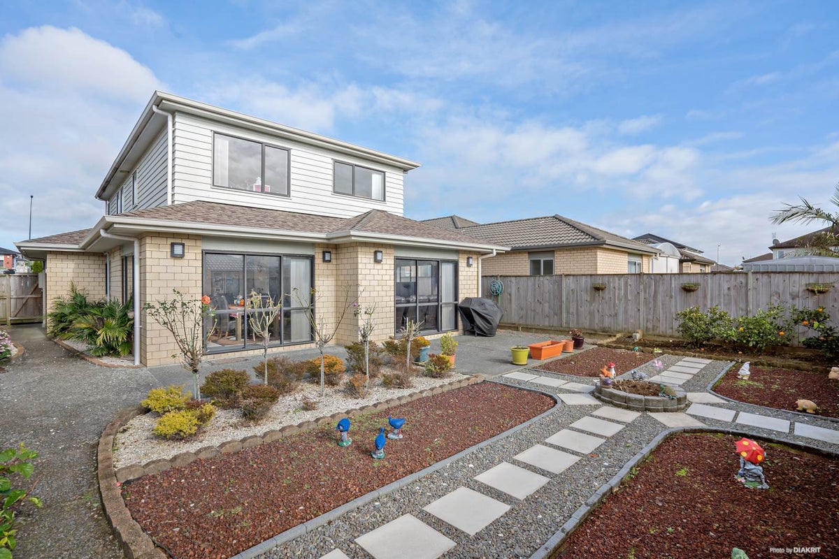 30 Clady Drive, Flat Bush, Auckland - Carousel 2