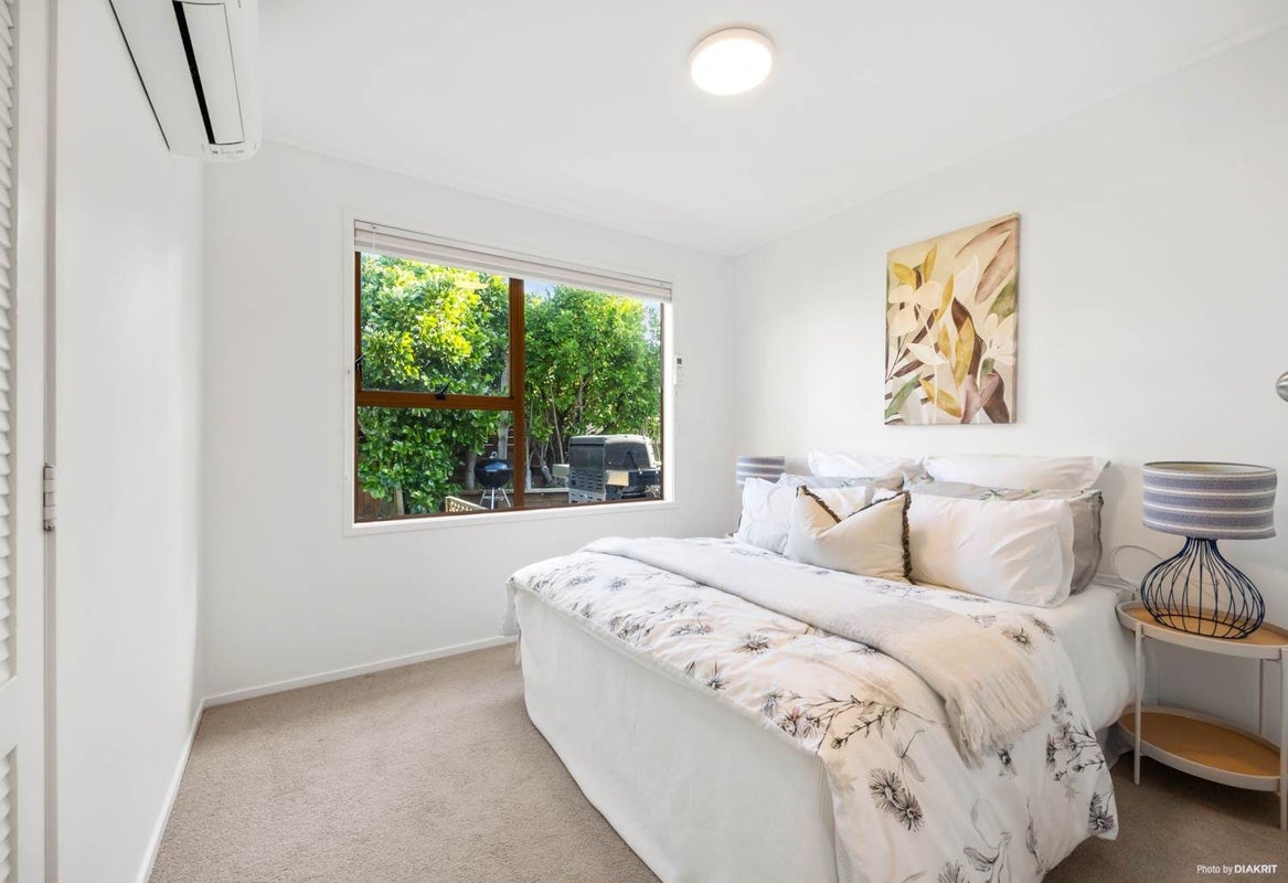 7 Darren Crescent, Half Moon Bay, Auckland - Carousel 13
