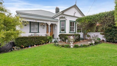 25 Huka Road, Birkenhead, Auckland - Carousel 1