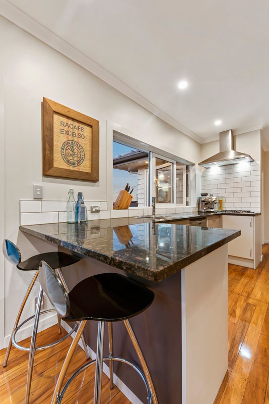 1/179 Waimumu Road, Massey, Auckland - Carousel 26