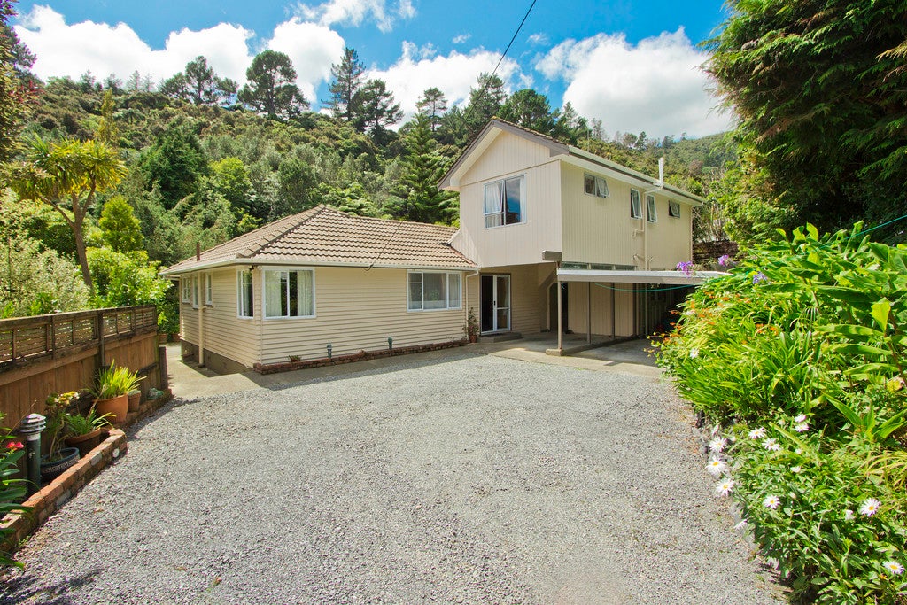 71 Kamahi Street, Stokes Valley, Lower Hutt - Carousel 2