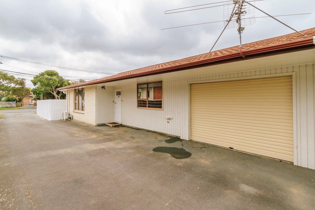 32 Mahoe Street, Hutt Central, Lower Hutt - Carousel 2