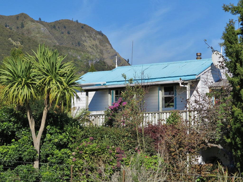 99 Clifton Road, Takaka - Carousel 2