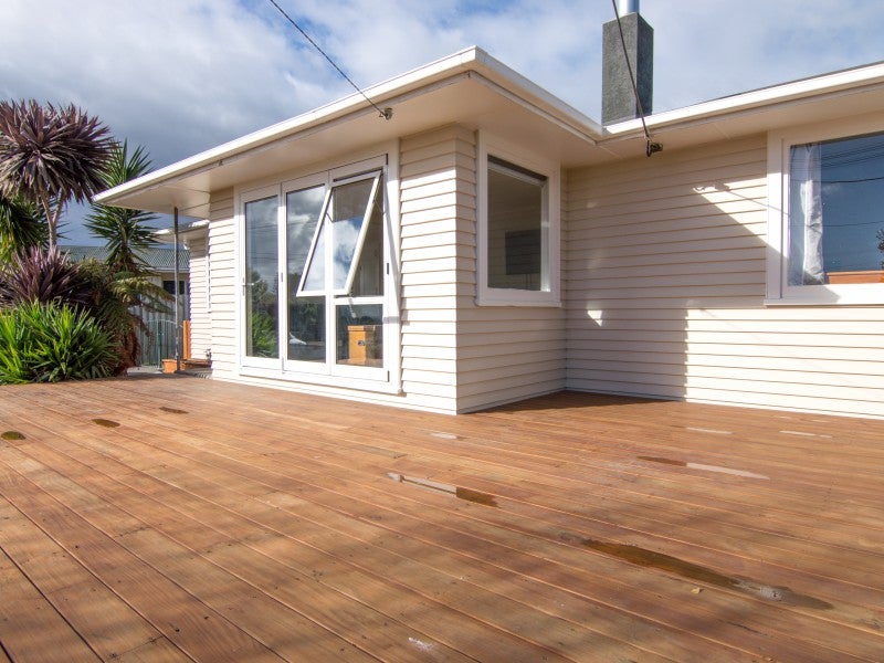 45 Tararua Terrace, Cloverlea, Palmerston North - Carousel 2